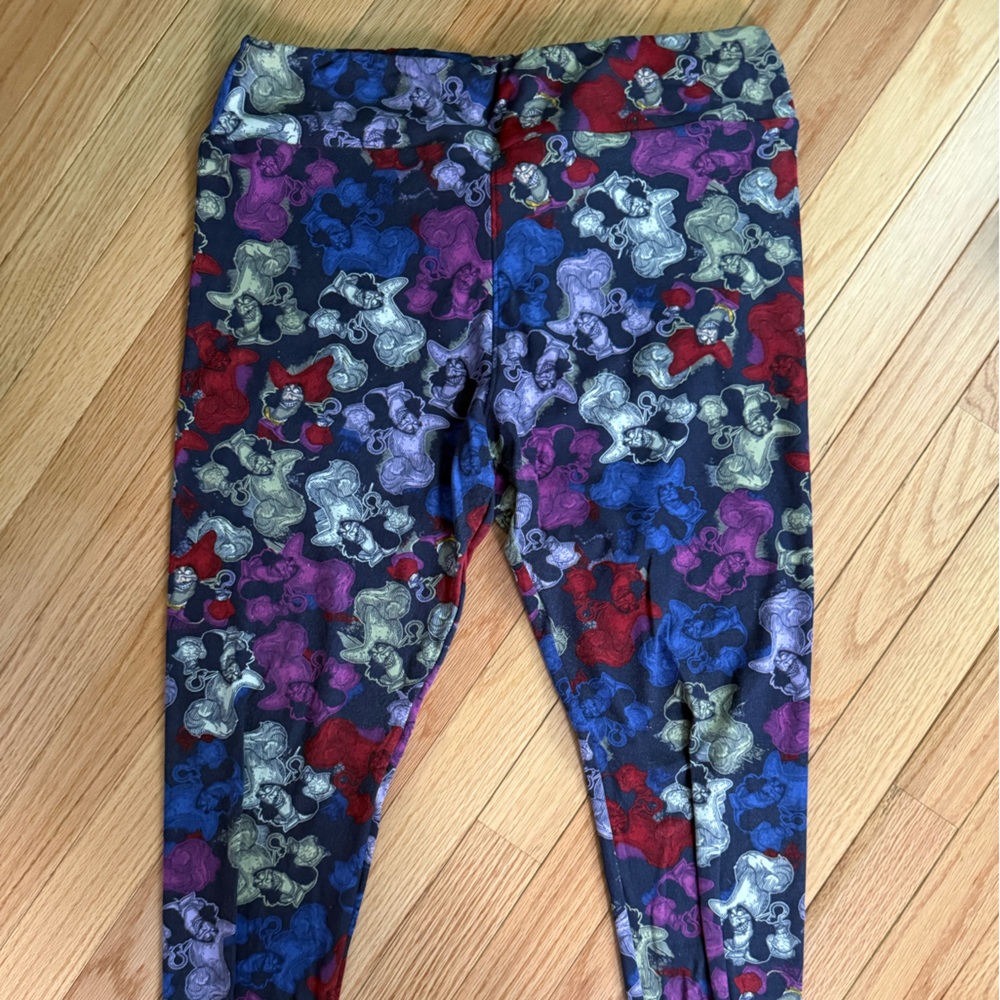 LuLaRoe Disney Captain Hook Leggings.